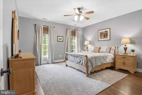 Bedroom - 6441 Georgetown Pike, Mclean, VA 22101 photo 8 of 11