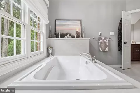 Bath - 6441 Georgetown Pike, Mclean, VA 22101 photo 5 of 10