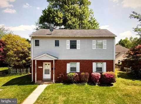 2033 Maynard Dr, Falls Church, VA 22043
