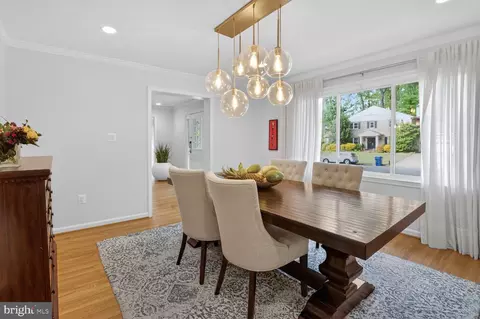 Dining - 7303 Yates Ct, Mclean, VA 22101 photo 5 of 6