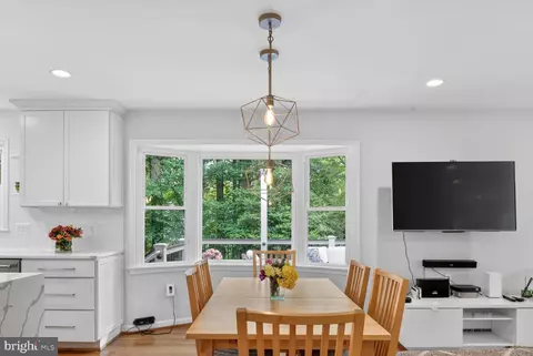 Dining - 7303 Yates Ct, Mclean, VA 22101 photo 2 of 6