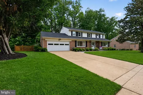 Exterior - 7303 Yates Ct, Mclean, VA 22101 photo 2 of 5