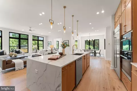 1915 Great Falls St, Mclean, VA 22101 photo 19