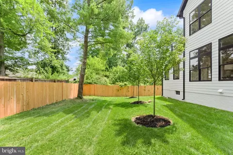 1915 Great Falls St, Mclean, VA 22101 photo 88
