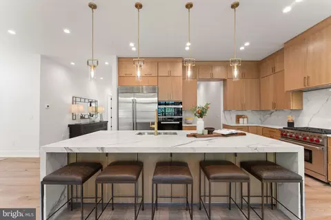 1915 Great Falls St, Mclean, VA 22101 photo 12
