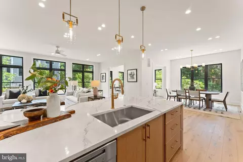 1915 Great Falls St, Mclean, VA 22101 photo 16
