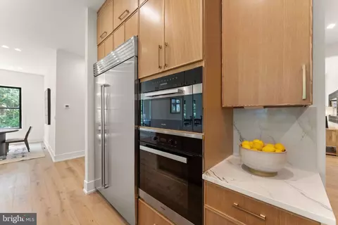 1915 Great Falls St, Mclean, VA 22101 photo 17