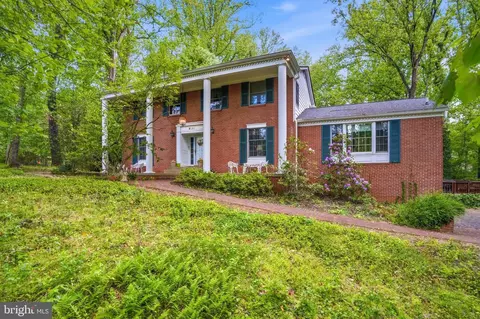 8545 Old Dominion Dr, Mclean, VA 22102