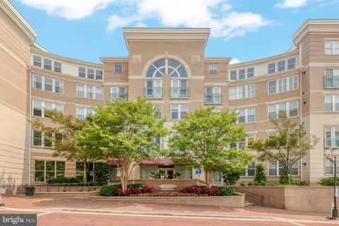 12001 Market St #129, Reston, VA 20190