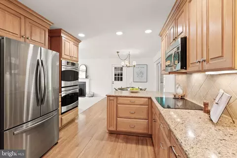 Kitchen - 7137 Game Lord Dr, Springfield, VA 22153 photo 7 of 7