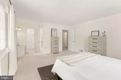 Bedroom - 7137 Game Lord Dr, Springfield, VA 22153 photo 5 of 12
