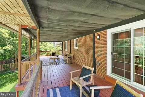 Exterior - 7137 Game Lord Dr, Springfield, VA 22153 photo 3 of 12