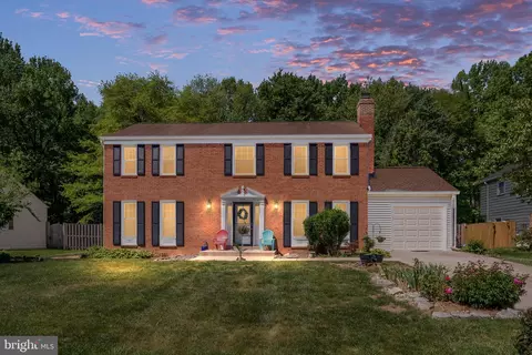 8114 Orville St, Alexandria, VA 22309