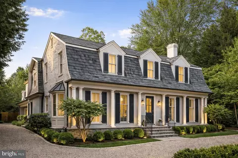 1105 Harvey Rd, Mclean, VA 22101