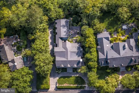 1105 Harvey Rd, Mclean, VA 22101 photo 2