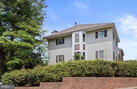 3094 White Birch Ct, Fairfax, VA 22031