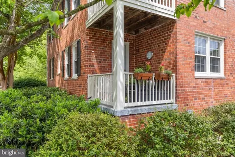 1104 Belle View Blvd #A2, Alexandria, VA 22307