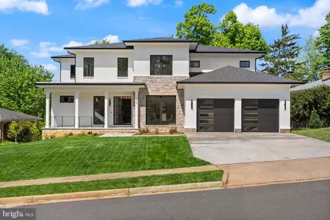 1324 Titania Ln, Mclean, VA 22102