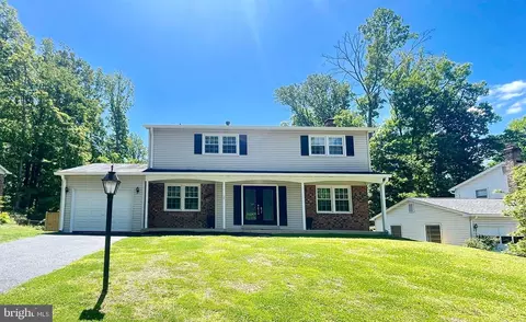 9207 Antelope Pl, Springfield, VA 22153
