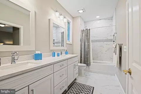 Bath - 1109 Nielson Ct, Mclean, VA 22102 photo 7 of 10