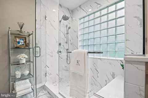 Bath - 1109 Nielson Ct, Mclean, VA 22102 photo 1 of 10