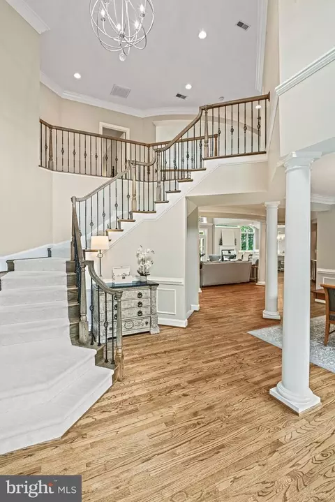 Entry Way - 1109 Nielson Ct, Mclean, VA 22102 photo 2 of 4