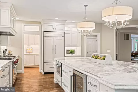 Kitchen - 1109 Nielson Ct, Mclean, VA 22102 photo 7 of 11