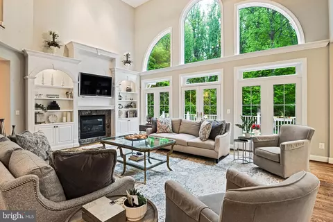 Living - 1109 Nielson Ct, Mclean, VA 22102 photo 1 of 7