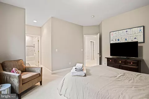 Bedroom - 1109 Nielson Ct, Mclean, VA 22102 photo 6 of 10