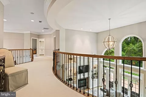 Entry Way - 1109 Nielson Ct, Mclean, VA 22102 photo 3 of 4