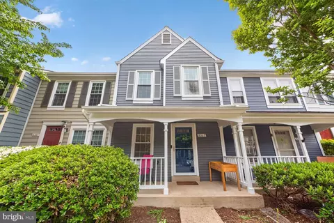 6309 Chimney Wood Ct, Alexandria, VA 22306