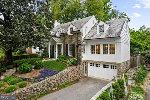 6010 Fort Hunt Rd, Alexandria, VA 22307
