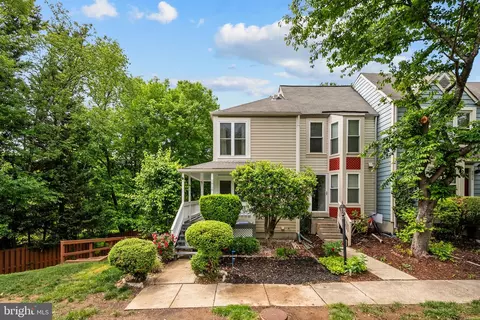 5916 St Giles Way, Alexandria, VA 22315