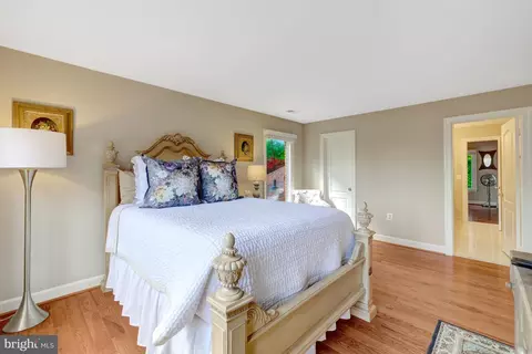 Bedroom - 1387 Cameron Heath Dr, Reston, VA 20194 photo 3 of 8