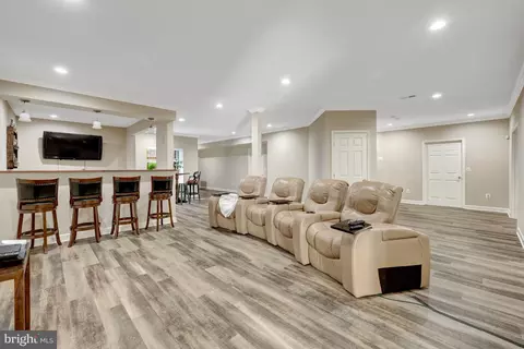 Entry Way - 1387 Cameron Heath Dr, Reston, VA 20194 photo 6 of 7