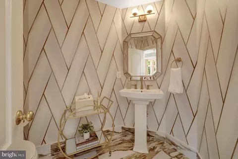 Bath - 1387 Cameron Heath Dr, Reston, VA 20194 photo 1 of 9