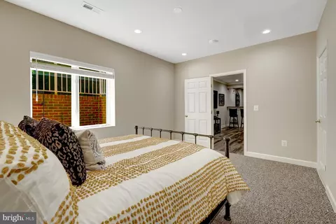 Bedroom - 1387 Cameron Heath Dr, Reston, VA 20194 photo 8 of 8