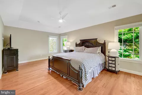 Bedroom - 1387 Cameron Heath Dr, Reston, VA 20194 photo 2 of 8