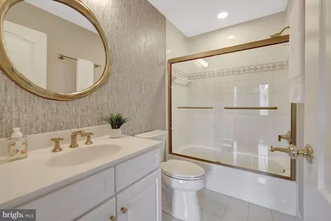 Bath - 1387 Cameron Heath Dr, Reston, VA 20194 photo 8 of 9