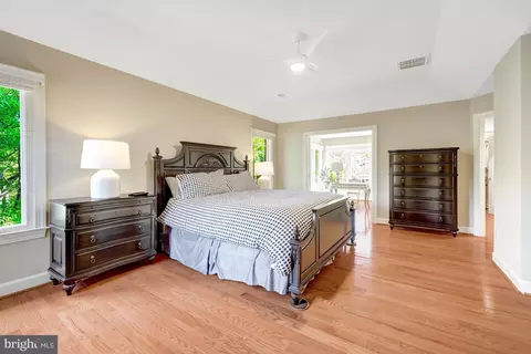 Bedroom - 1387 Cameron Heath Dr, Reston, VA 20194 photo 1 of 8