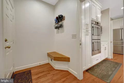 Entry Way - 1387 Cameron Heath Dr, Reston, VA 20194 photo 3 of 7