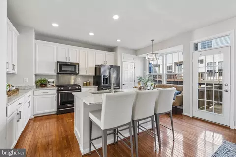 Kitchen - 2625 Tarleton Corner Dr, Herndon, VA 20171 photo 3 of 7
