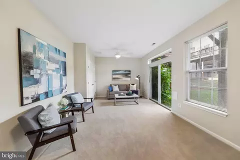 Living - 2625 Tarleton Corner Dr, Herndon, VA 20171 photo 2 of 3