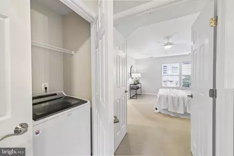 Entry Way - 2625 Tarleton Corner Dr, Herndon, VA 20171 photo 5 of 6