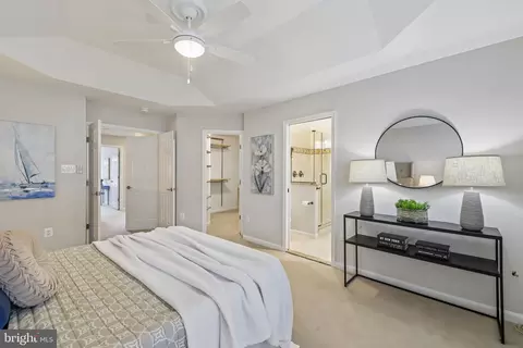 Bedroom - 2625 Tarleton Corner Dr, Herndon, VA 20171 photo 10 of 10