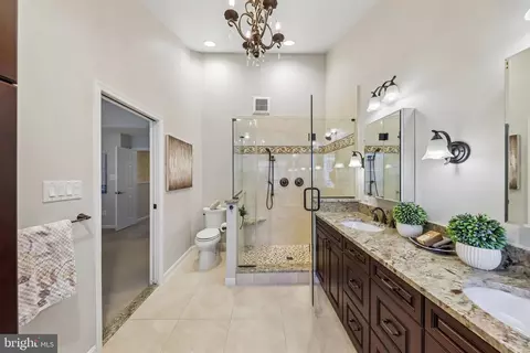Bath - 2625 Tarleton Corner Dr, Herndon, VA 20171 photo 6 of 8