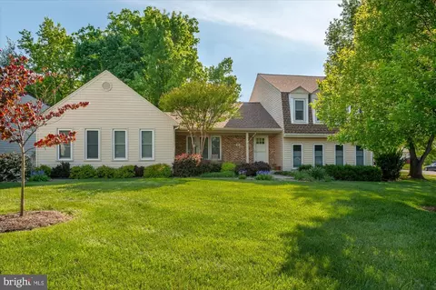2026 Tamani Dr, Herndon, VA 20170