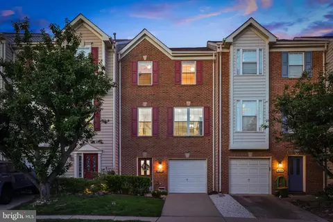 4653 Flatlick Branch Dr, Chantilly, VA 20151