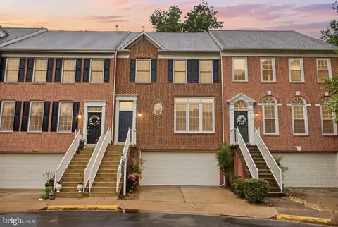 125 Roland Ct SW, Vienna, VA 22180