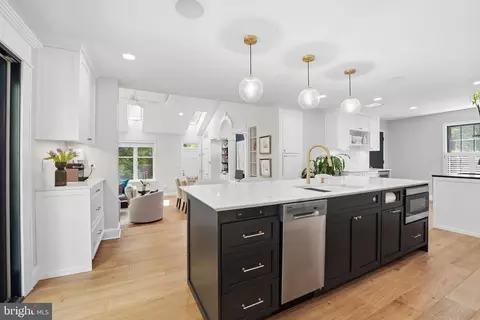 Kitchen - 969 Spencer Rd, Mclean, VA 22102 photo 3 of 6
